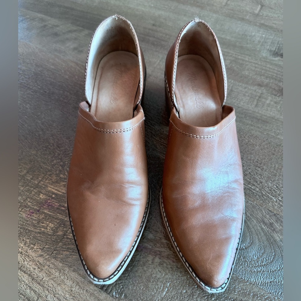 Madewell Brady Bootie in Saddle color - Picture 2 of 4